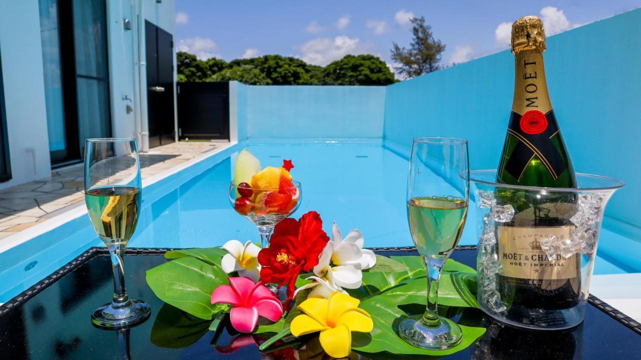 Private Pool Villa Мотобу Екстер'єр фото