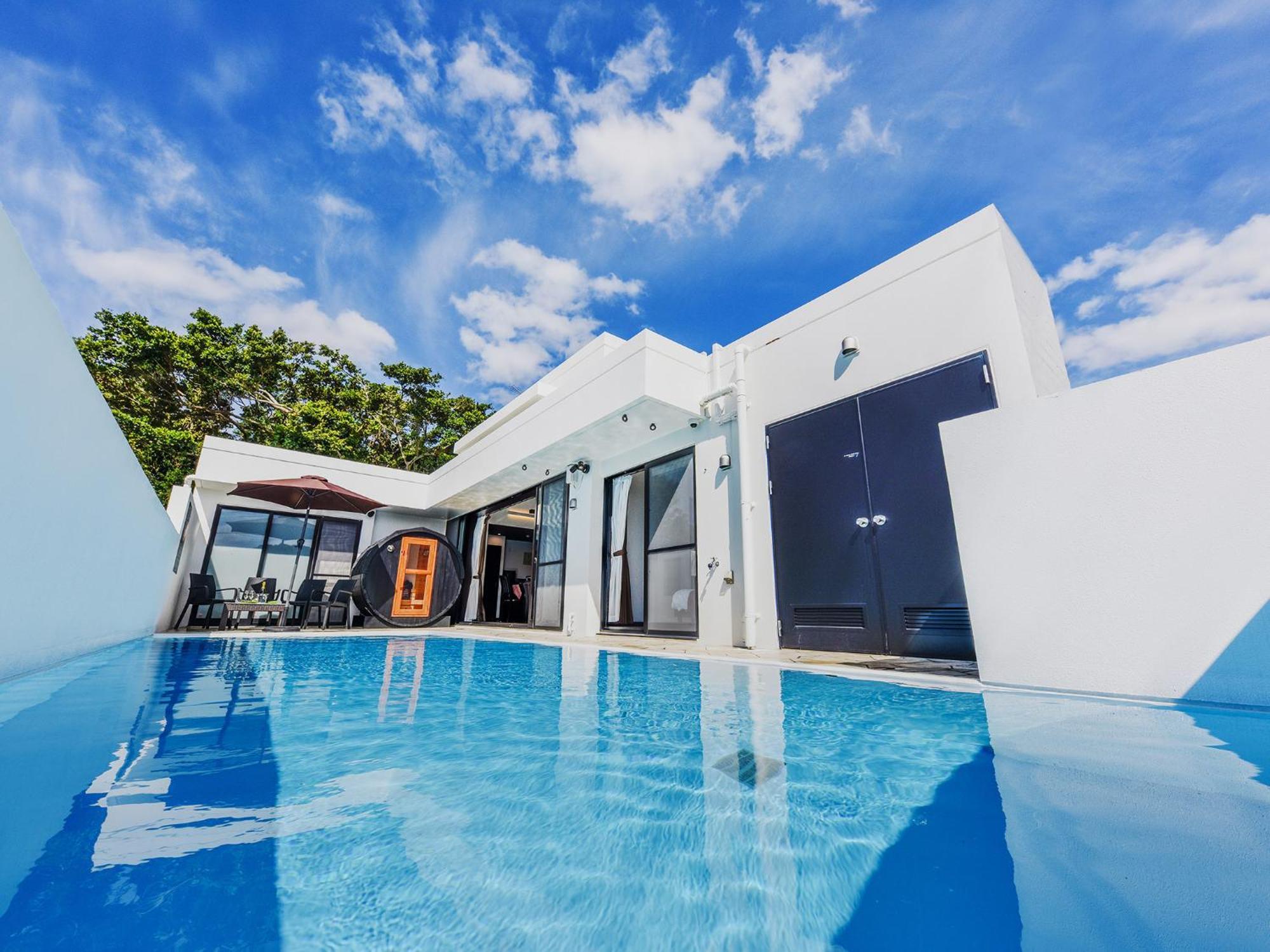 Private Pool Villa Мотобу Екстер'єр фото